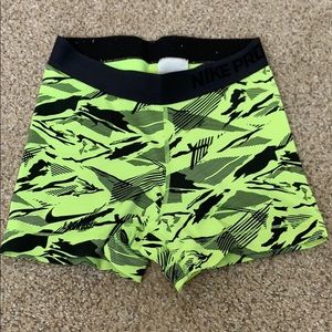 NIKE PROS